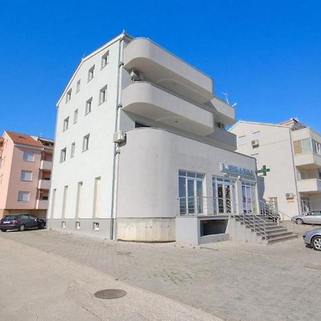 Apartments With A Parking Space Kastel Kambelovac, Kastela - 21372 Exterior photo